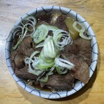 食事処 まえ田 - 牛すじ煮込み　650円（税込）