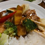 キッチン ブルー グローブ - ブロッコリーにも、バルサミコソースをタップリ絡めて