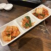 生ラム本舗 - オモニの手作りキムチ盛り合わせ(680円・税込)