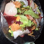 満月いぶき 横浜鶴屋町 - 海鮮サラダ
