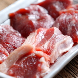 初心者にも◎臭みの少ないアイスランド産の希少なラム肉を堪能