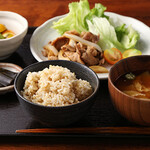 母めし食堂 のうカフェ - 料理写真:母めし定食　季節のお惣菜3品とメイン料理