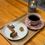 コムトゥヴ - 最後の焼き菓子まで全てがシェフお手製！