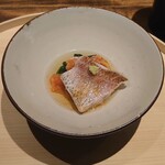 温石 - 蒸した喉黒とモロヘイヤ､叩いたトマト  