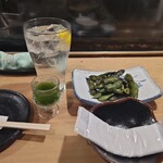 やきとり 鳥琴 - 最初のレモンサワーと焼き枝豆