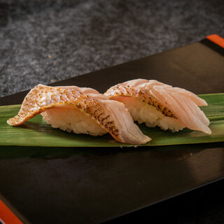 職人技が光る本格江戸前寿司が1貫70円～◎テイクアウトも可能