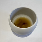 ウシマル - スッポン出汁のスープ