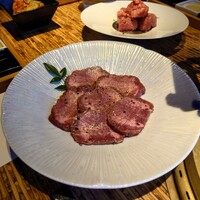 焼肉 龍園 西中洲店 - 