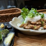 法善寺横丁 やき然 - 夏らしいラインナップ「水なす」と「せせりおろしポン酢」