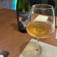 ON the TABLE CHINESE - 