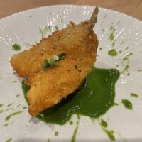 炭火とワインと純米酒 King Momo - 鱚（キス）とズッキーニのフリット＆ニラソース〜♪