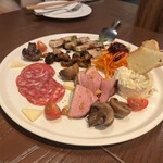 FELLOWS Bistro&Bar - 