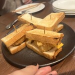 FELLOWS Bistro&Bar - 