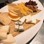 ミステリアス - 