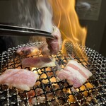 極み焼肉ホルモン 清司 - 