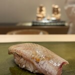 鮨 みずかみ  - イワシ 溶ろけます