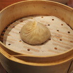 ジョーズ シャンハイ ニューヨーク  - 豚肉小籠包の皮が破れていたので再提供していただけた