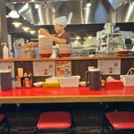 ラーメン　赤組 - 内観　カウンター