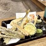 柳家 - 天ぷら盛り。