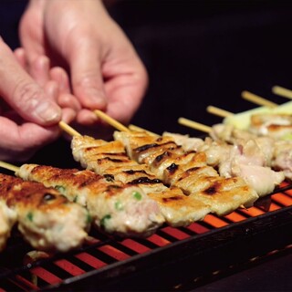 美味しい串焼きを片手に、昼飲みがオススメ♪