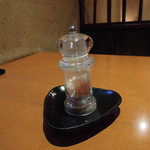 炭火焼肉 あもん - 店内の様子