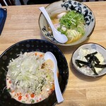 牛骨ラーメン たかうな - お昼のサービスで明太子マヨごはん300円を付けました。