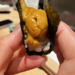 鮨屋のうおきん - とろけるウニ巻き