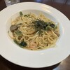 ラ カフェ - 海老とアサリのバター醤油パスタ／630円