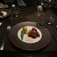 DINING & BAR TABLE 9 TOKYO - 
