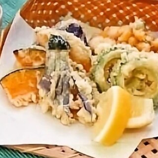 旬にこだわった創作料理