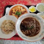 龍鳳飯店 - 