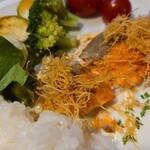 キッチン ブルー グローブ - 銀鮭ポワレにはカダイフを乗せて