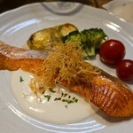 キッチン ブルー グローブ - 反対側から、カダイフが乗っています