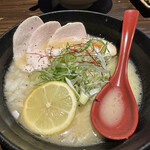 VORACE早川 - 