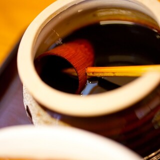 こだわりの“秘伝のたれ”でいただく焼き鳥◎