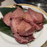 馬車道 de 焼肉 DOURAKU CORRIDA 北仲ブリック＆ホワイト店 - 