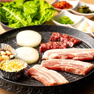 韓国焼肉の定番！サムギョプサル食べ放題