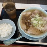新橋ニューともちんラーメン 川崎駅前店 - 