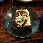 そば居酒屋 楽 - ▷冷奴
甘みある赤味噌の肉味噌が載ってて
ミンチの旨味が出ていて美味しい