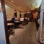 そば居酒屋 楽 - 入口から左側を撮影