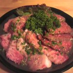 和牛上カルビ・・・１２００円、和牛上ロース・・・９８０円