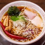 金町製麺 - 2024.7 煮干し中華そば（900円）森林鶏、鶏ひき肉、節、真昆布で出汁を取り長野産マルヰ生醤油を使用