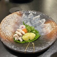 泳ぎとらふぐ活蟹料理 あじ平 曽根崎 - てっさ