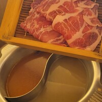しゃぶしゃぶ・創作料理居酒屋 豚吟 栄店 - 