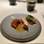 レストラン オオツ - かすみがうら市ジャフラトレーディング産ホロホロ鳥 ジロール茸 肝で麻婆茄子に見立てた翡翠茄子