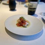 レストラン オオツ - 那珂湊産1.5kgサイズ常陸乃国いせ海老 フルーツトマ トのソース ケッパー エストラゴンオイル