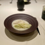 レストラン オオツ - イバラキング果肉 胡桃のブランマンジェ イバラキングのスープ