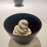 レストラン オオツ - 黒トリュフのアイスクリーム
