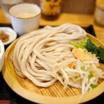 村山 満月うどん - 固めだがグルテン強めで美味い