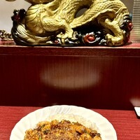 フーロン - 龍神様の前でお食事